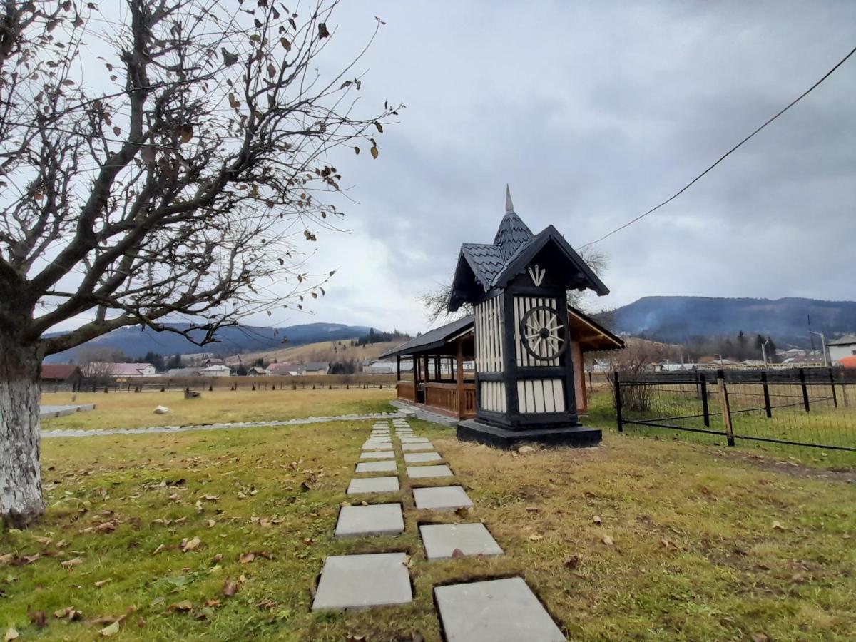 Casa Dumitru Si Elena Ciocanesti Bucovina Luaran gambar